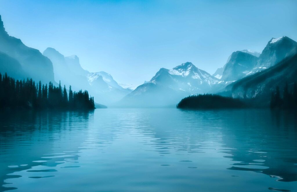 Landscape photography malign lake mountain